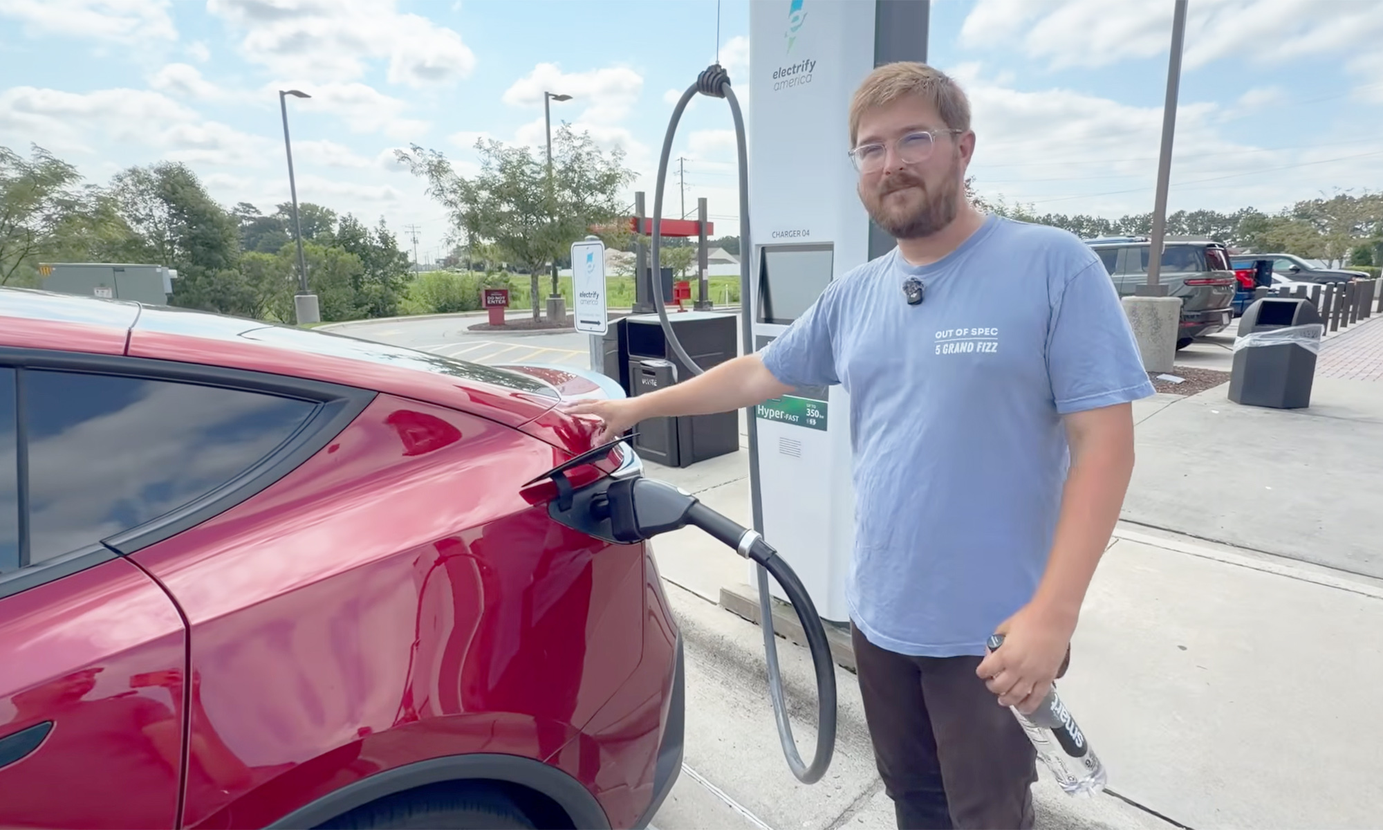 autonomias reales comparacion tesla model y rivian r2 video 2