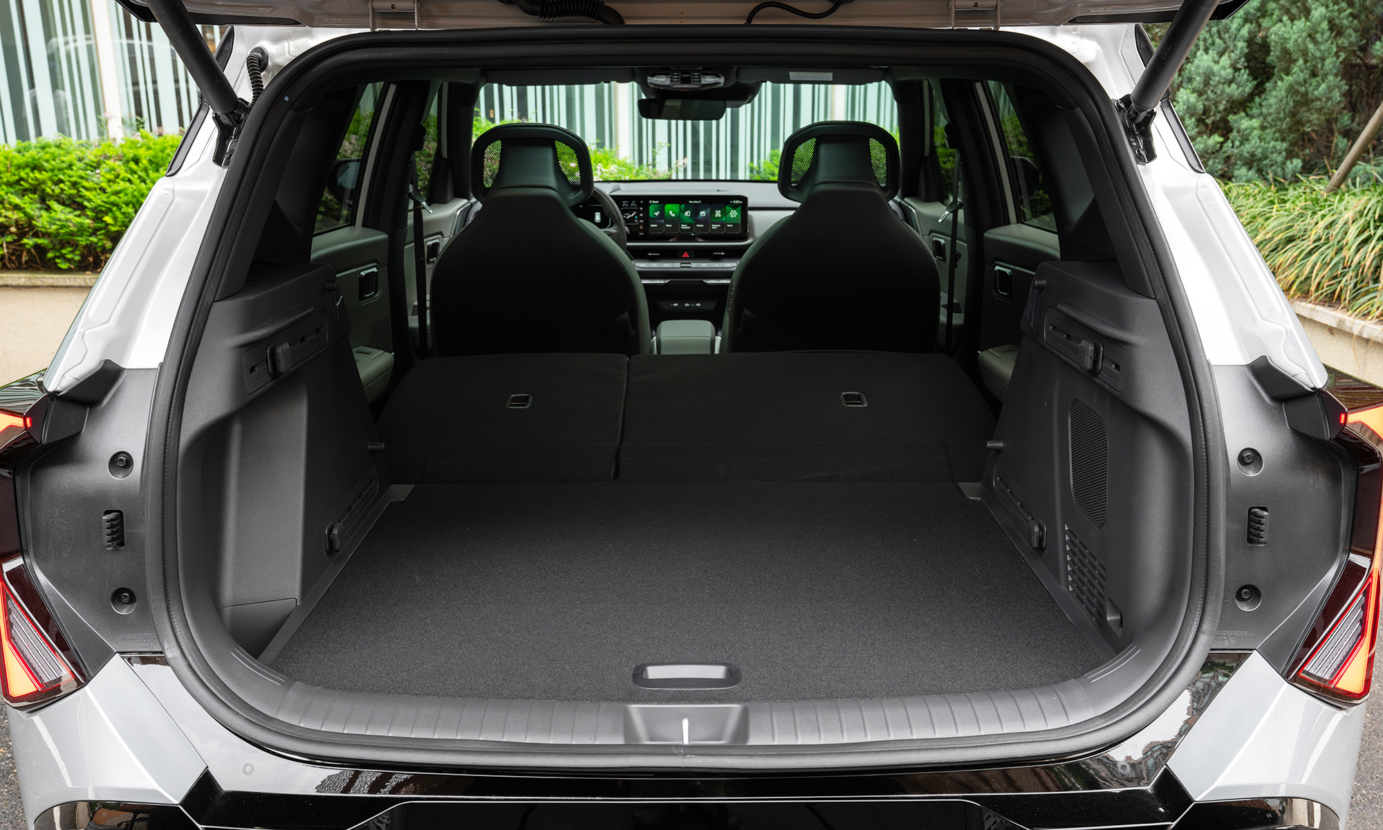 kia seltos suv hibrido hev motores potencias versiones consumo bateria espana 9