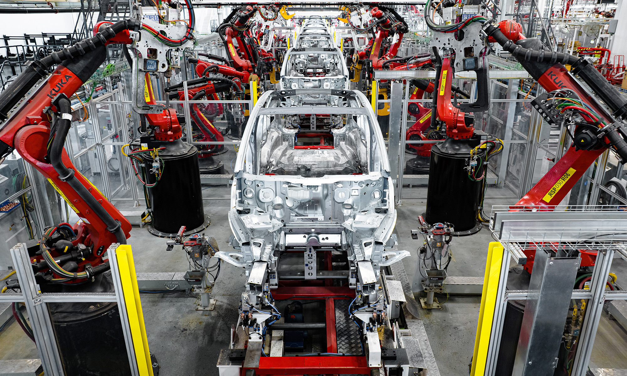 Tesla quiere fabricar hasta 7.500 coches eléctricos cada semana.