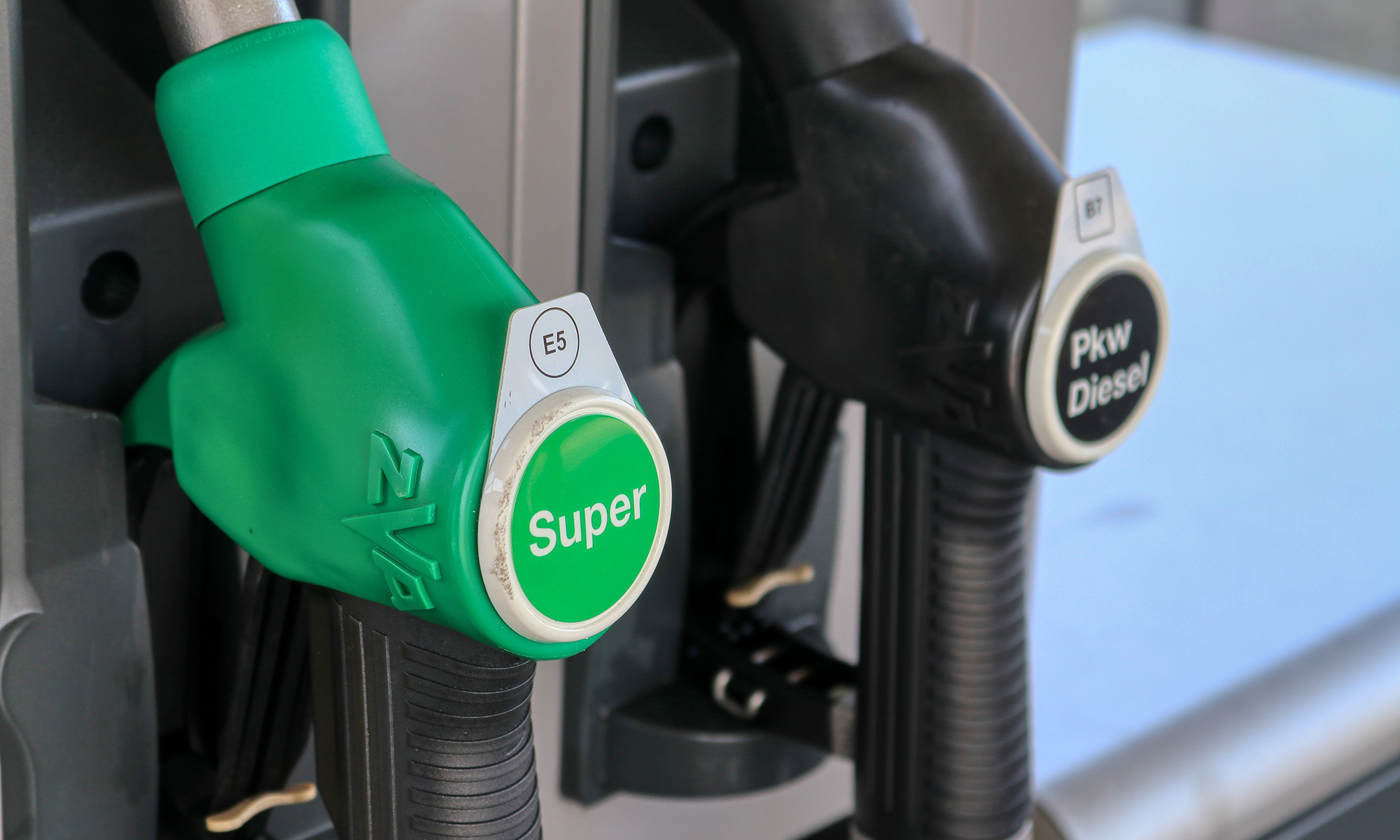 subida precio repostaje diesel gasolina coche 90 euros 1