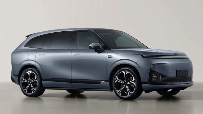 XPeng G9L Delantera