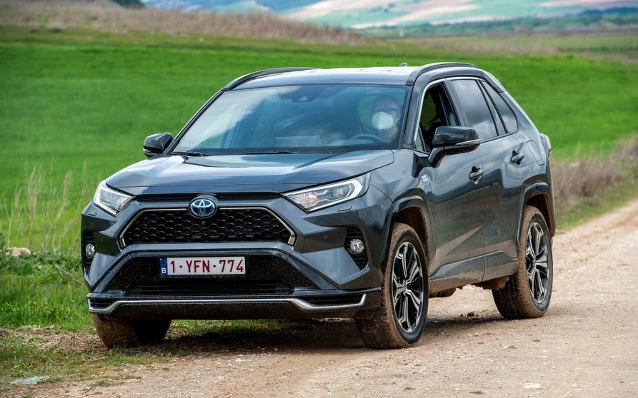  Toyota RAV4 Plug-in 2021 