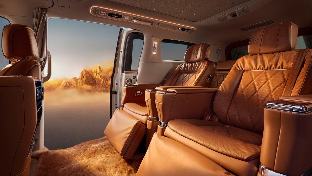 Maextro V800 interior22.311 ventas en sólo 1 hora cafetera eléctrico lujo 1.335 km de autonomía 135.000 € Maextro V800 interior22.311 ventas en sólo 1 hora cafetera eléctrico lujo 1.335 km de autonomía 135.000 €