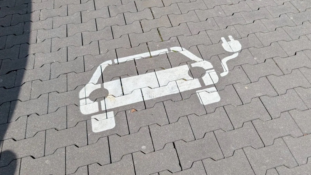 marca plaza coche eléctrico Giro inesperado Países Bajos gasolina ocuparán plazas con cargador paradoja impulsa eléctricos 2 marca plaza coche eléctrico Giro inesperado Países Bajos gasolina ocuparán plazas con cargador paradoja impulsa eléctricos 2