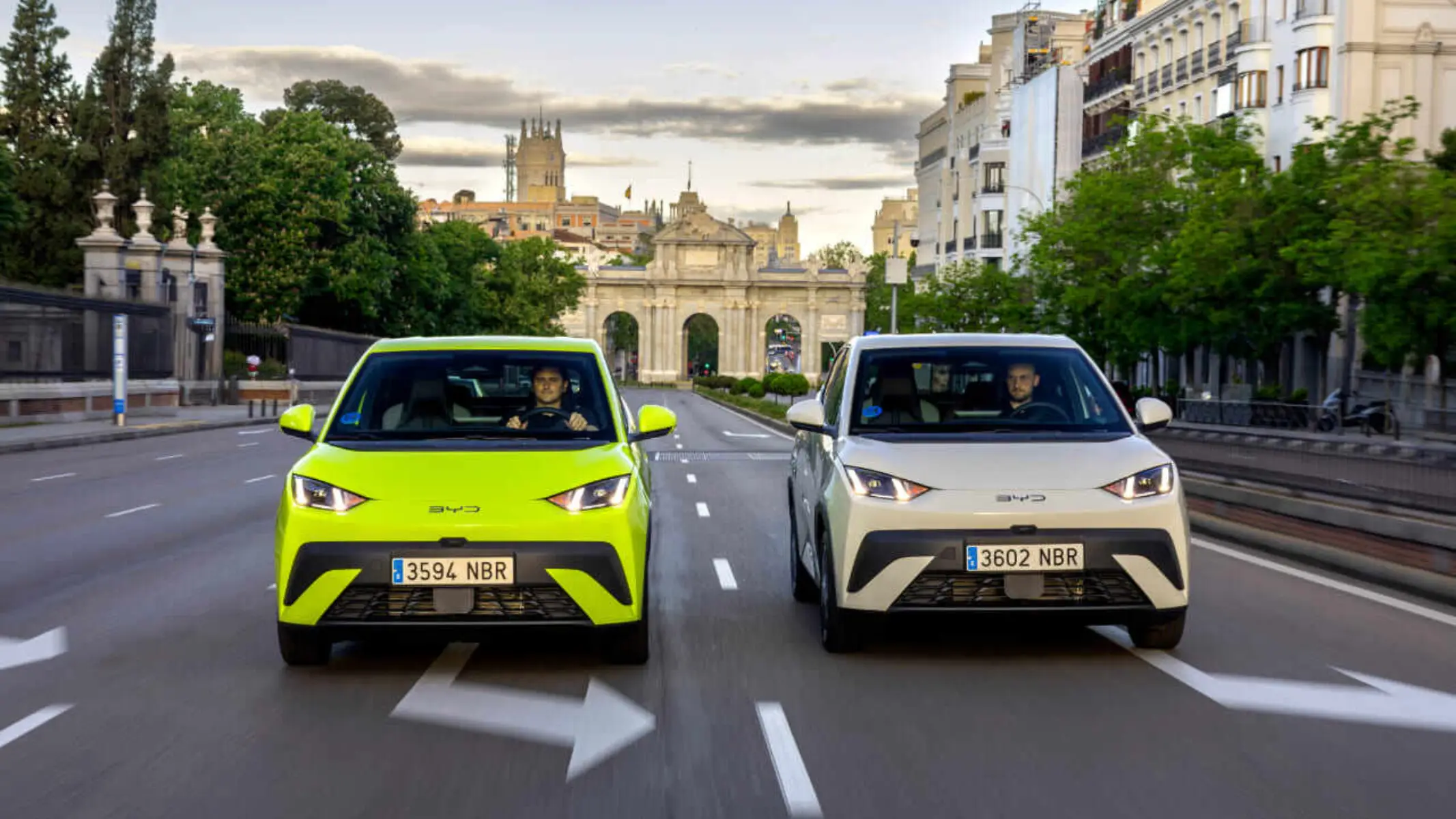coches byd circulando madrid