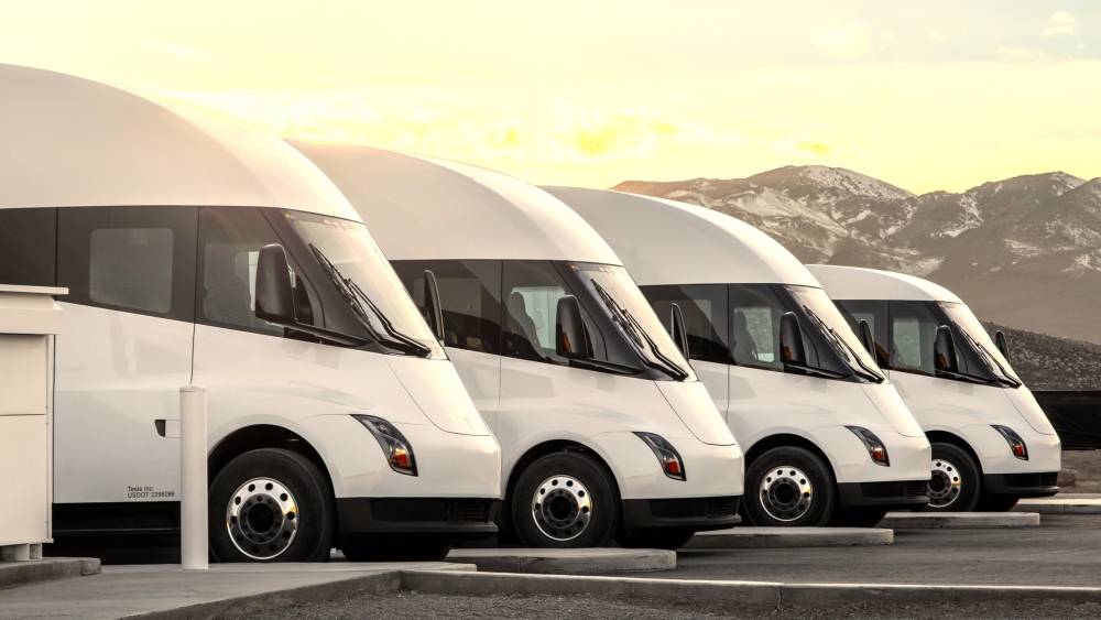 Tesla Semi 125.000.000 € y 500 camiones Amazon mayor pedido Tesla Semi historia(4) Tesla Semi 125.000.000 € y 500 camiones Amazon mayor pedido Tesla Semi historia(4)