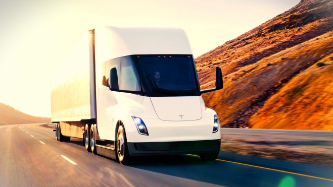Amazon ha hecho historia: 500 camiones eléctricos son el mayor pedido jamas realizado del Tesla Semi. Amazon ha hecho historia: 500 camiones eléctricos son el mayor pedido jamas realizado del Tesla Semi.