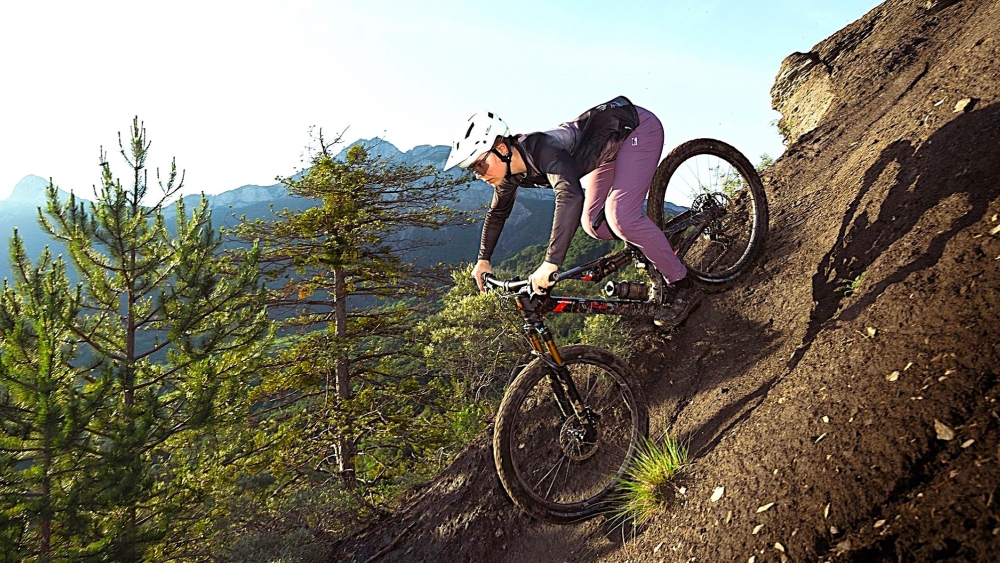 Rotwild R.XX 13.490 € y 1.500 W en solo 20 kg e MTB 'de lujo' alemana desafía industria 2 Rotwild R.XX 13.490 € y 1.500 W en solo 20 kg e MTB 'de lujo' alemana desafía industria 2