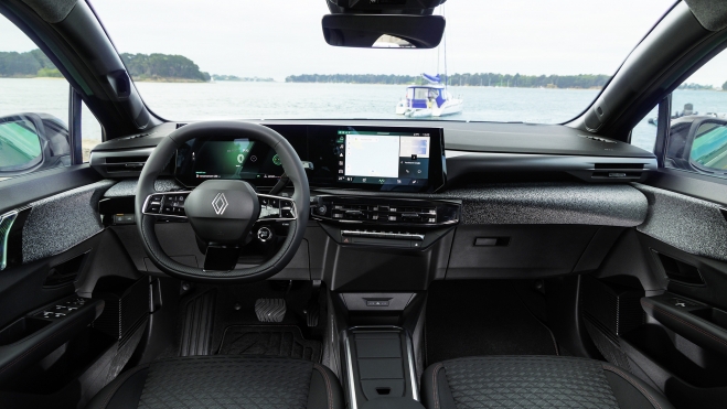 renault mantendra botones mandos fisicos pantallas digitales pese aumenta costes precio renault mantendra botones mandos fisicos pantallas digitales pese aumenta costes precio