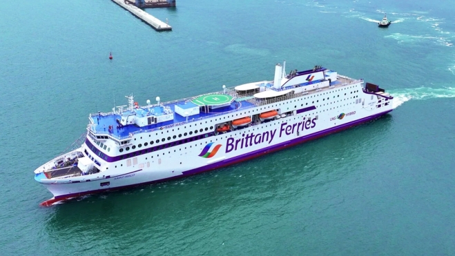 barcos ferris electricos hibridos alternativa diesel