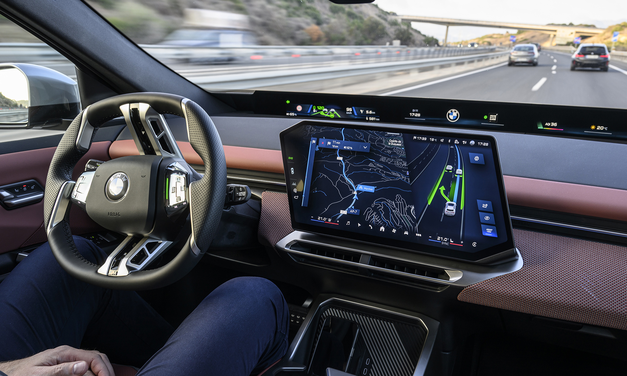 bmw quitar botones fisicos coches dice conductores prefieren hablar pantallas 2