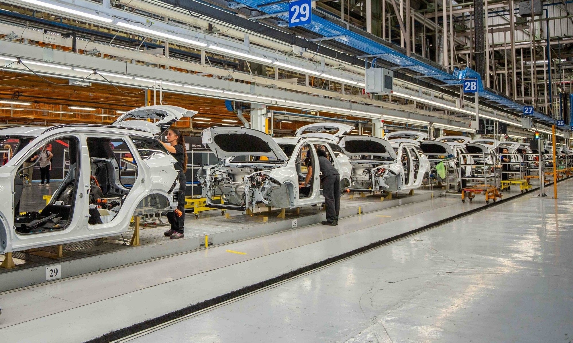 China no solo quiere vender coches en Europa, también fabricarlos