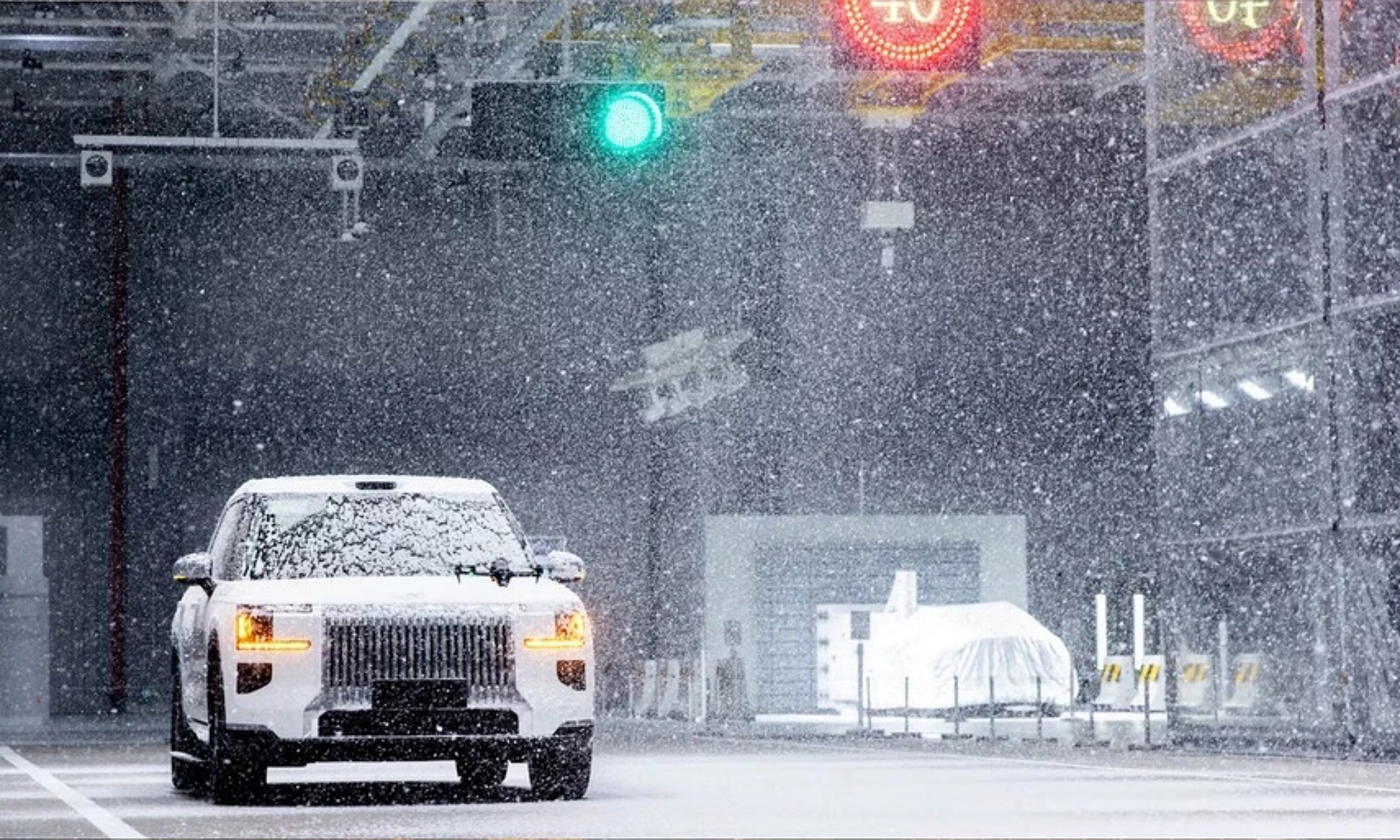 El centro de Geely es capaz de crear nieve en un espacio cerrado.