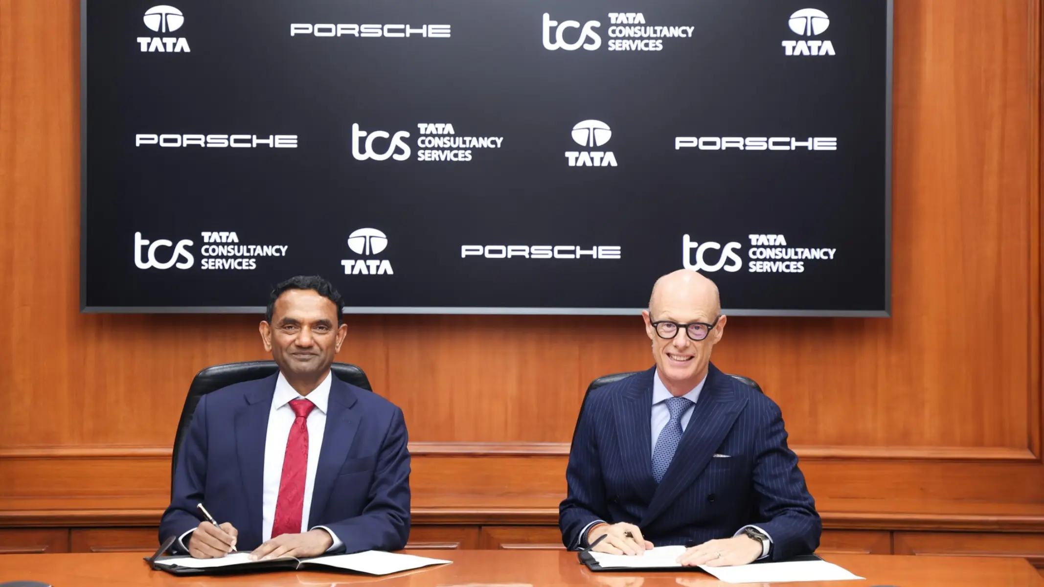 firma acuerdo porsche tata