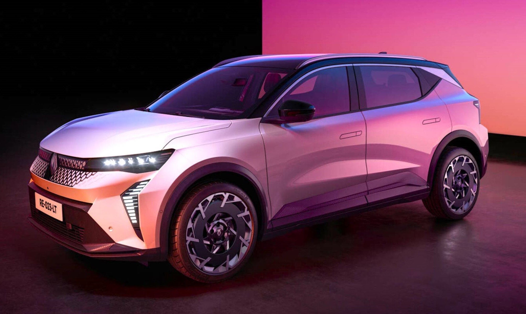 Renault renueva su SUV eléctrico más vendido con nuevas baterías que mejoran su autonomía y velocidad de carga.
