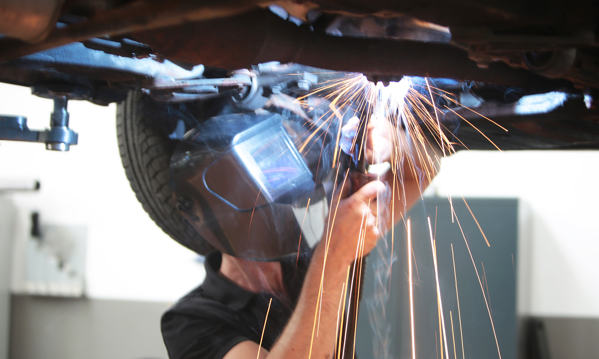 faltan mecanicos talleres espanoles coches especializados 2