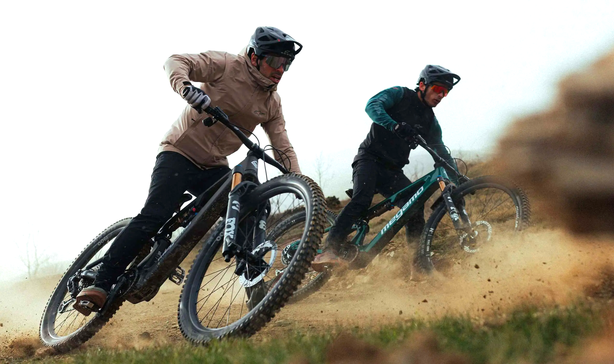 Traemos 5 bicicletas con el mismo motor, componentes similares y hasta 1.600 euros de diferencia (Foto: MEGAMO).
