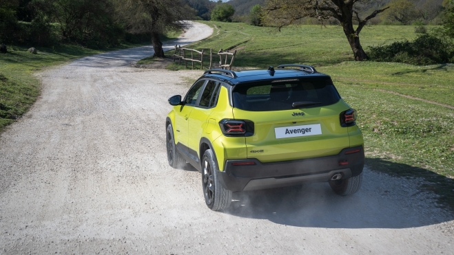 Jeep Avenger 2027 Trasera Jeep Avenger 2027 Trasera