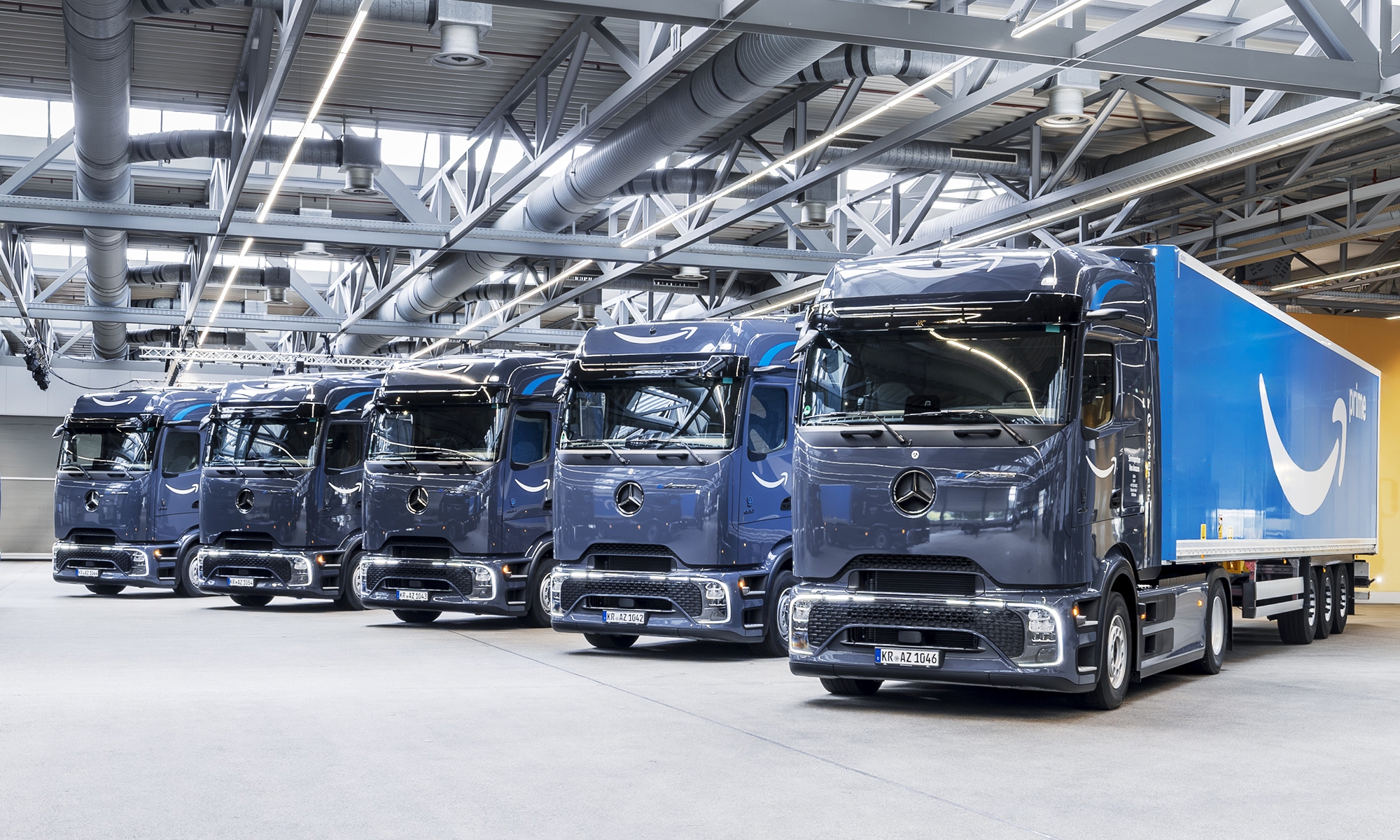 Amazon firma por otros 50 camiones eléctricos de Mercedes.