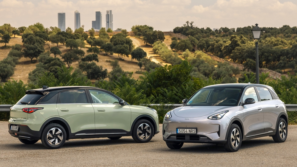 Geely E2 ¿Peligro BYD Dolphin Surf Desde 13.090 € hasta 497 km probamos mayor rival Geely E2