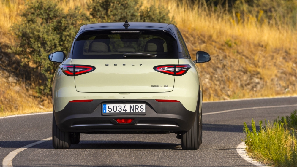 Geely E2 ¿Peligro BYD Dolphin Surf Desde 13.090 € hasta 497 km probamos mayor rival Geely E2 (13)