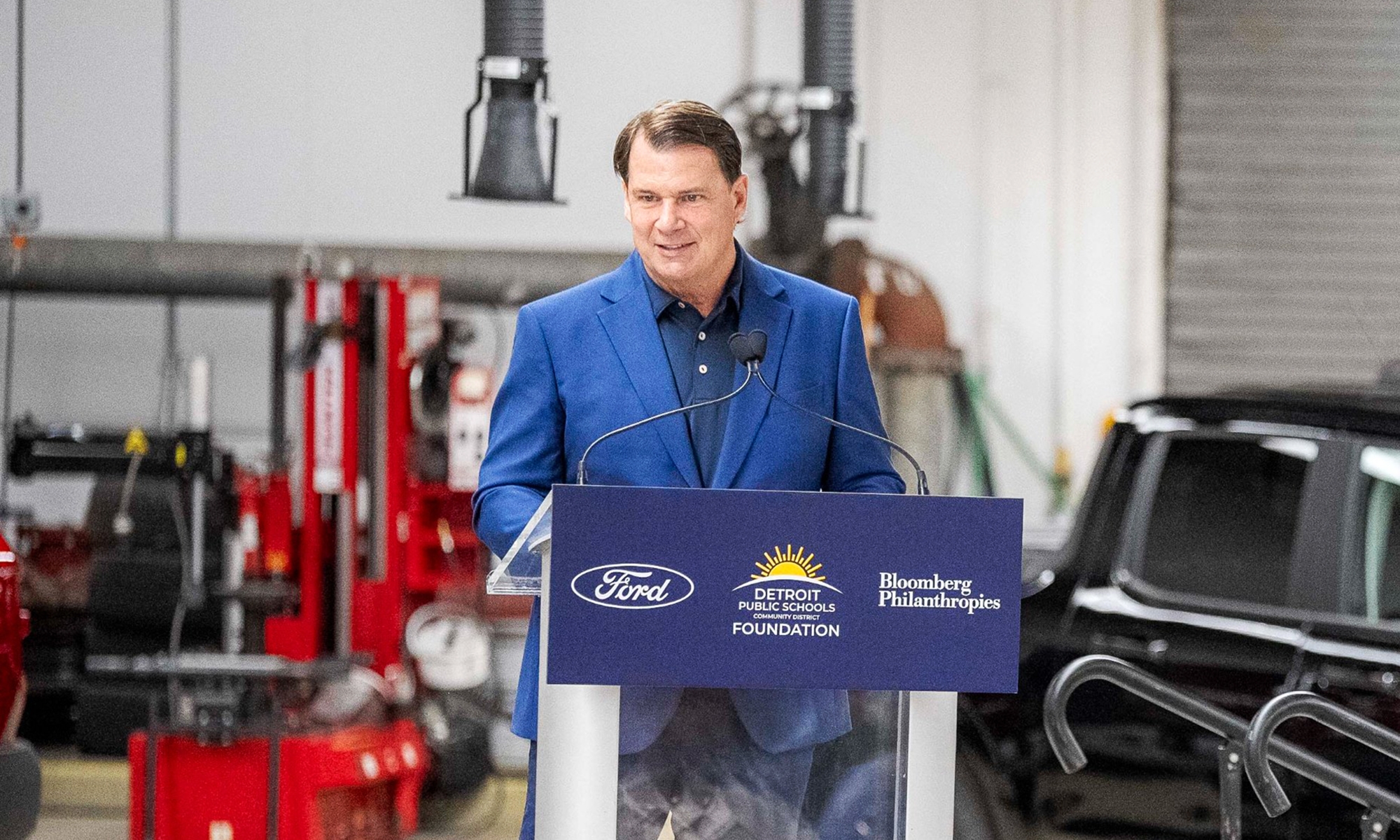 El CEO de Ford, Jim Farley, no ha dudado en responder a las serias críticas de su alineación con empresas chinas.