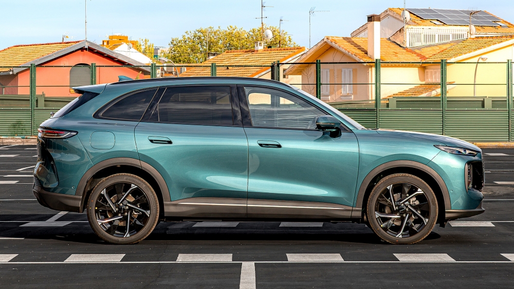 Lepas L8 1.040 km por 33.990 € y financiación gratis probamos el nuevo SUV híbrido que reta a BYD y MG (37) Lepas L8 1.040 km por 33.990 € y financiación gratis probamos el nuevo SUV híbrido que reta a BYD y MG (37)