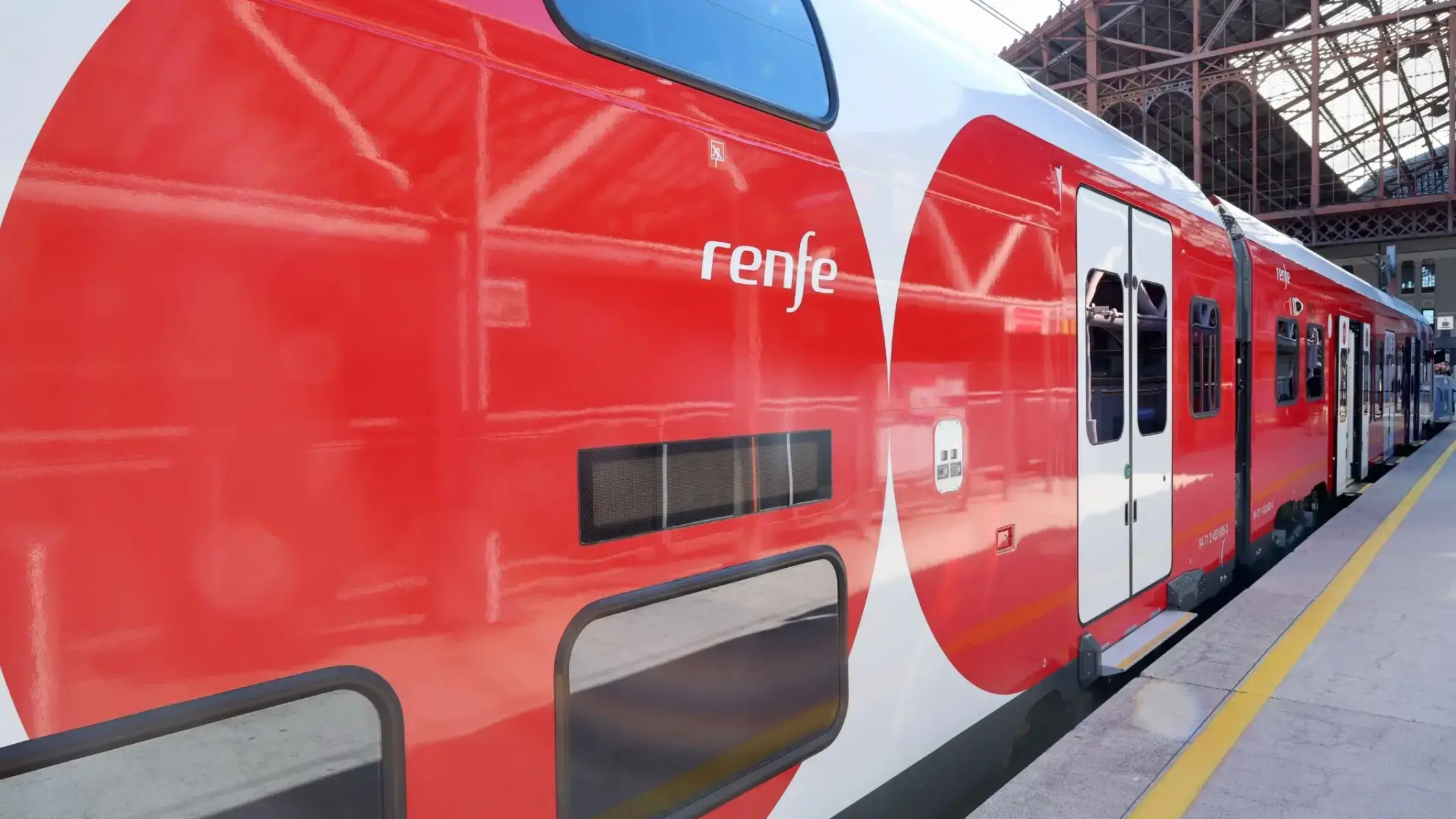 stadler t100 cercanias madrid