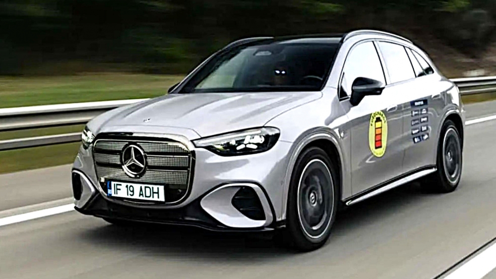 Mercedes GLC Carga 324 km solo 17 minutos el Mercedes contra las cuerdas mejor SUV eléctrico de BMW (3) Mercedes GLC Carga 324 km solo 17 minutos el Mercedes contra las cuerdas mejor SUV eléctrico de BMW (3)