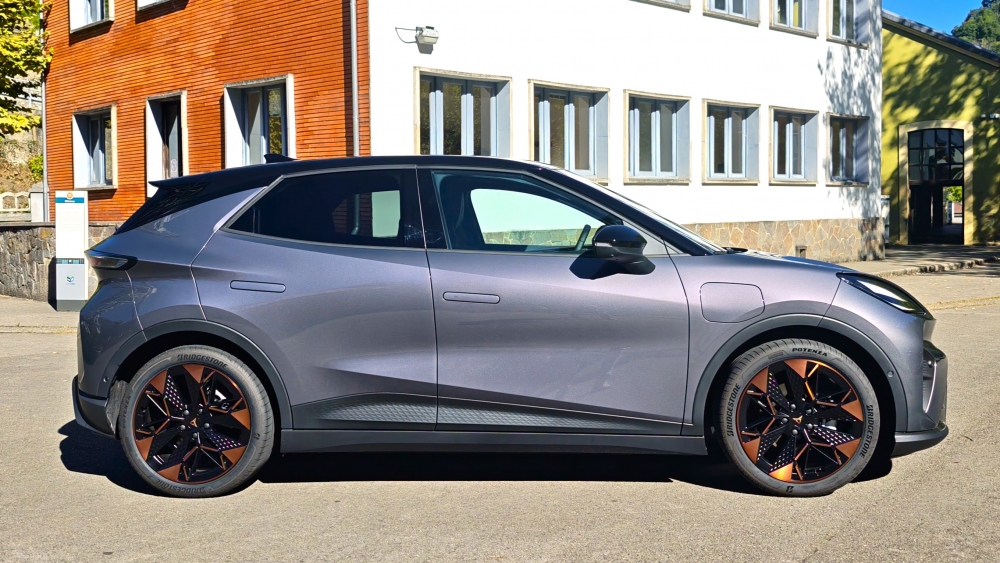 CUPRA Raval endurance 446 km desde 25.490 € y fabricado en España con 210 CV, probamos el CUPRA Raval que merece la pena comprar (18) CUPRA Raval endurance 446 km desde 25.490 € y fabricado en España con 210 CV, probamos el CUPRA Raval que merece la pena comprar (18)