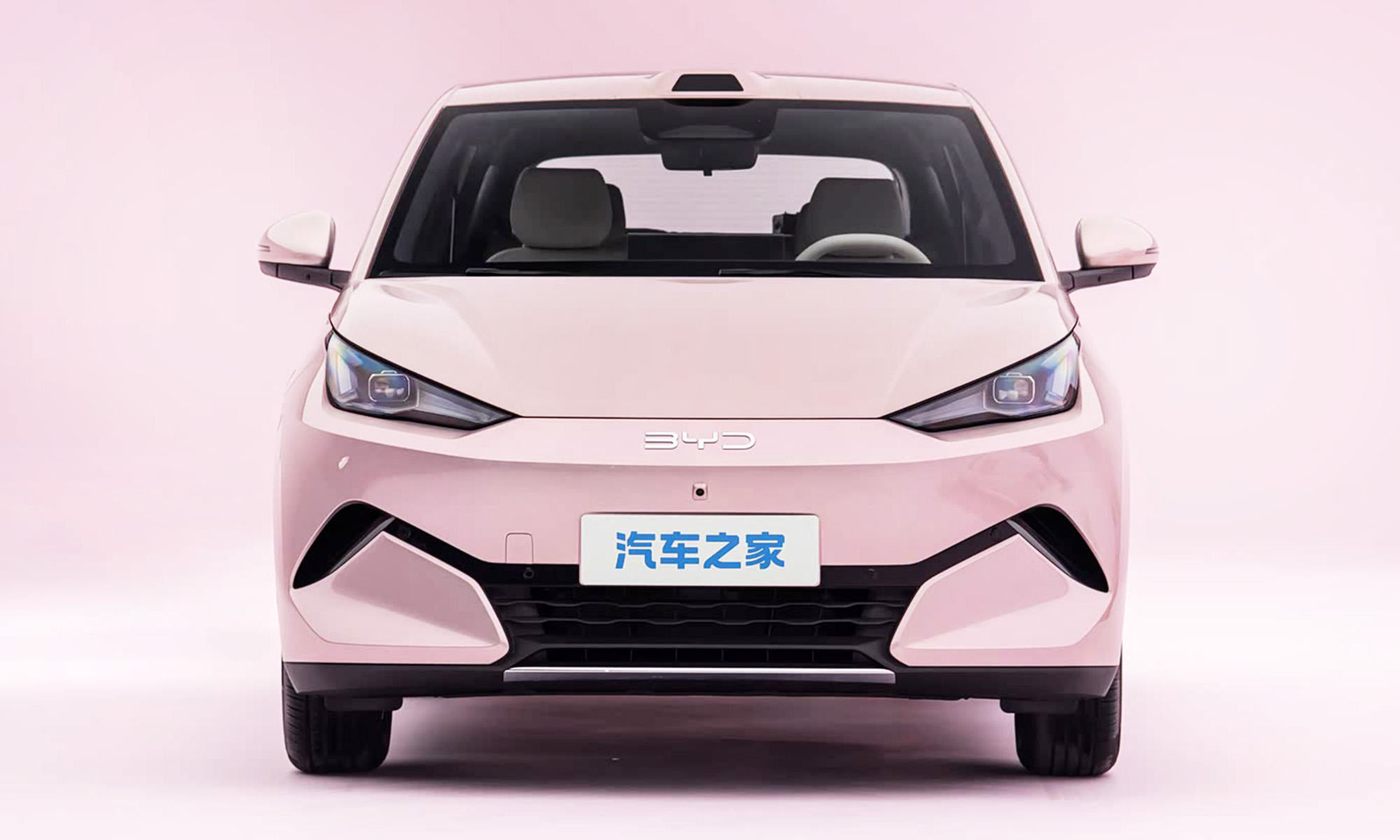 El BYD Seagull (aquí conocido como Dolphin Surf) cambia radicalmente en China.