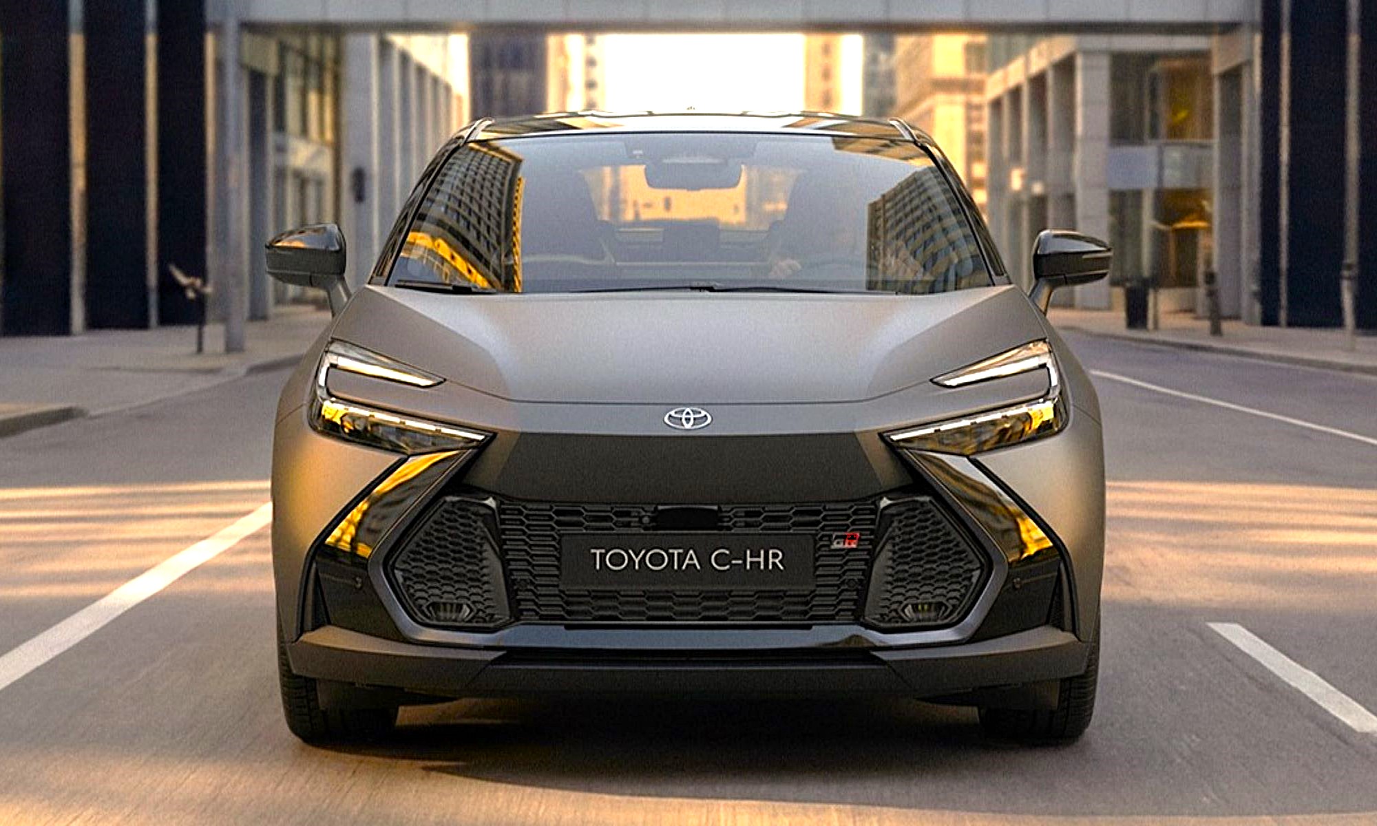 Hace temblar al Nissan Quashqai y al BYD Atto 2 DM-i: este Toyota con importantes descuentos se acaba de actualizar.