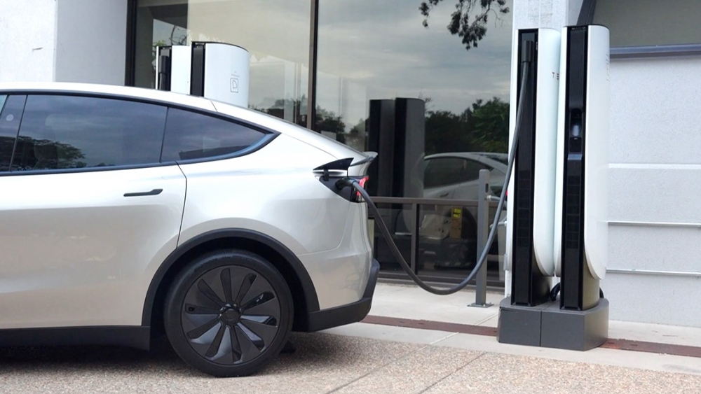 Tesla Emergency Drive Away 22.000 € arrancar tu Tesla medida Elon Musk indigna conductores2 Tesla Emergency Drive Away 22.000 € arrancar tu Tesla medida Elon Musk indigna conductores2