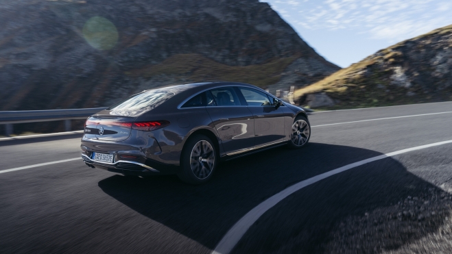 Mercedes EQS Trasera