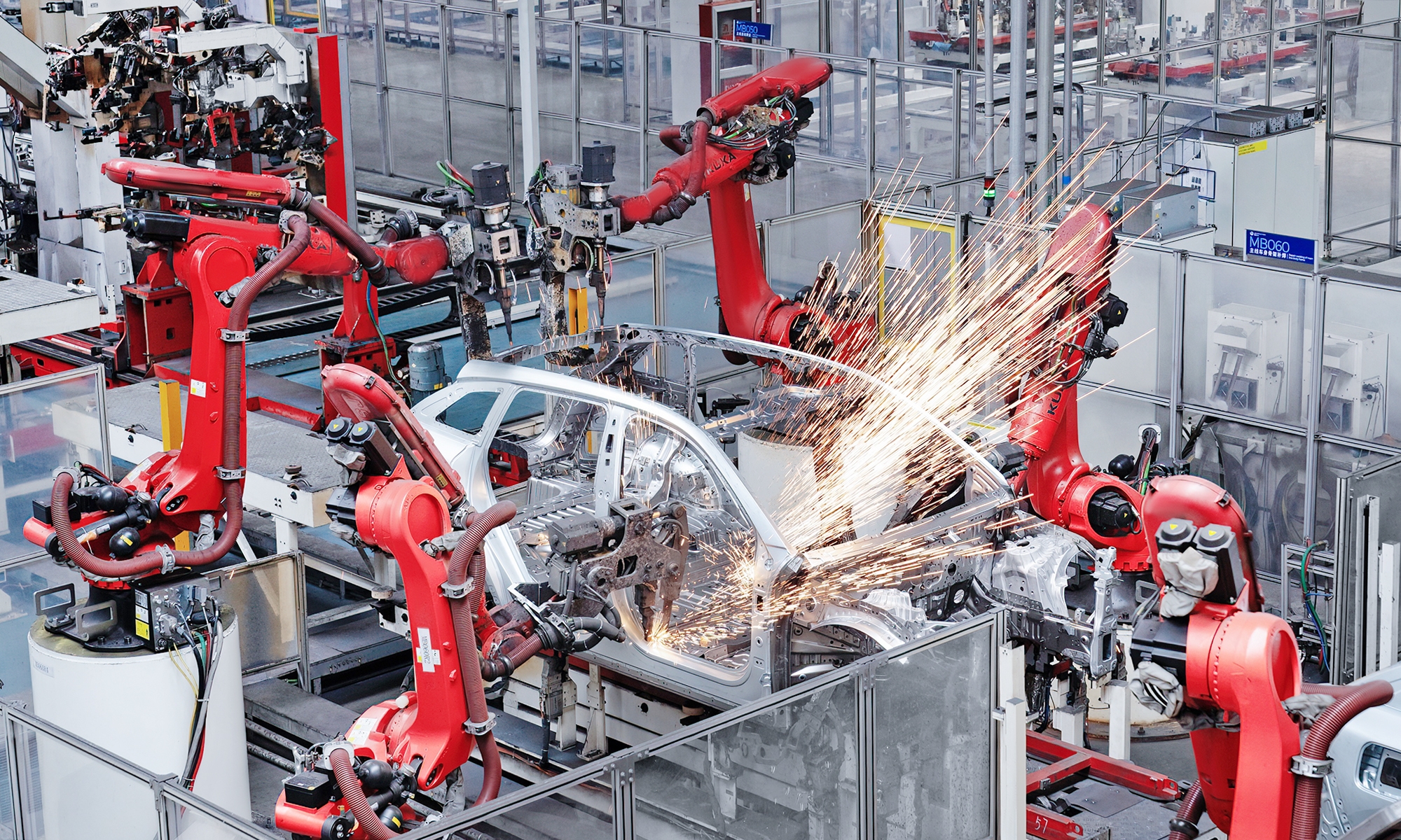 Tras meses de pruebas con unidades 'preserie', Leapmotor ya fabrica masivamente el B10 en Zaragoza.
