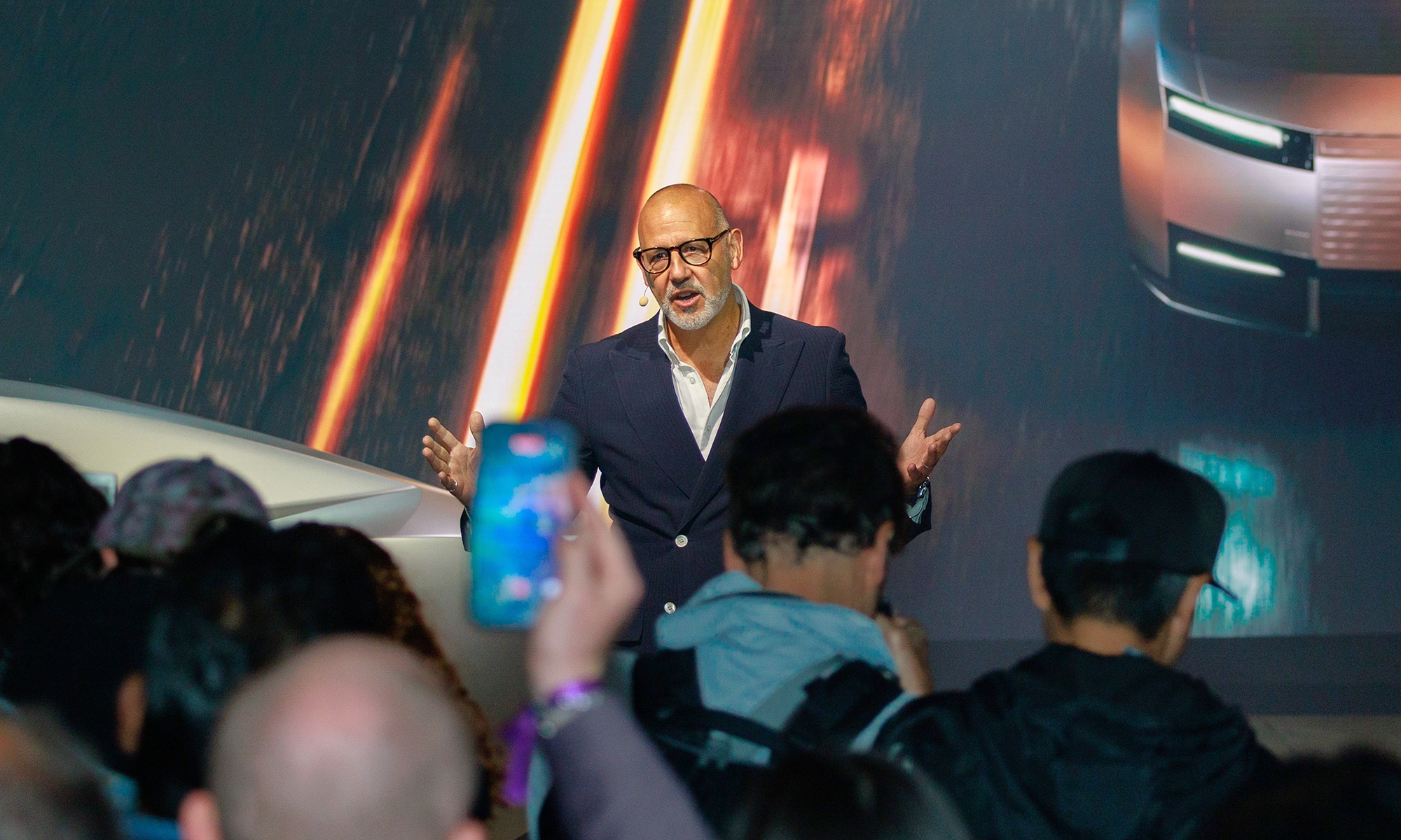Rawdon Glover, CEO de Jaguar, ha dado su punto de vista sobre las críticas de su nuevo coche eléctrico.