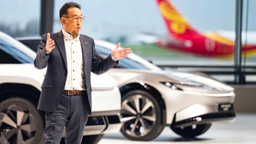 El CEO de Toyota Europa está en contra de la actual normativa que contempla la UE. Y exige cambios sustanciales. El CEO de Toyota Europa está en contra de la actual normativa que contempla la UE. Y exige cambios sustanciales.