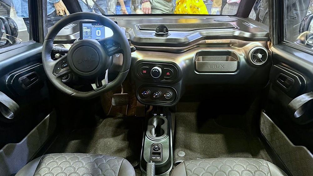 LIUX BIG 18.000 € hecho en España reciclable insólito eléctrico fabrica lino interior