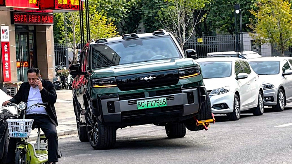 BYD fang Cheng Bao 8 3 ruedas no pagar una multa SUV BYD su increíble truco tecnológic (2)