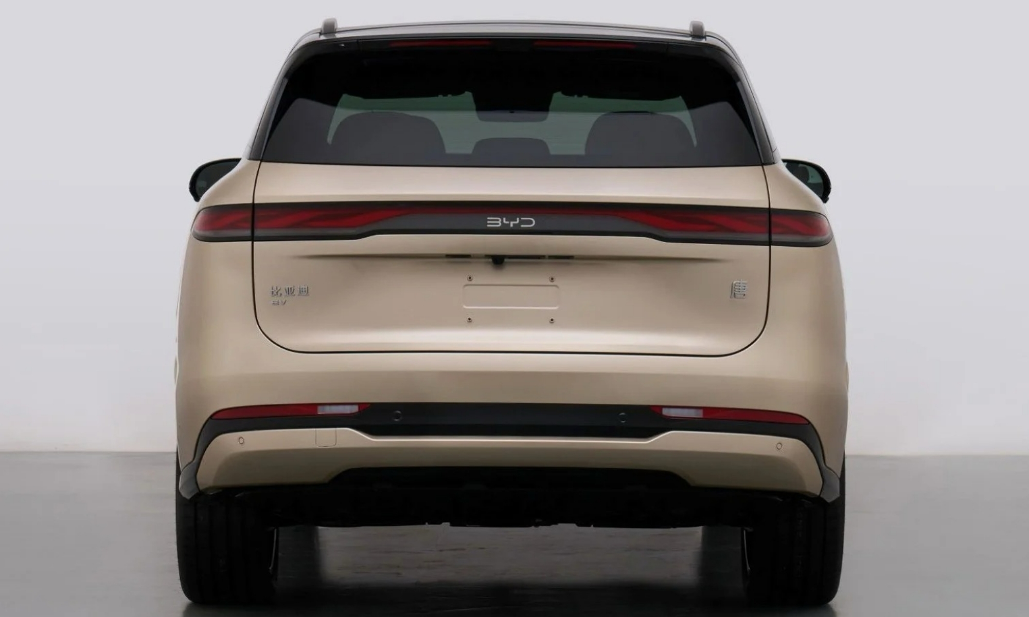 El MIIT acaba de hacer oficiales más datos del nuevo BYD Tang.