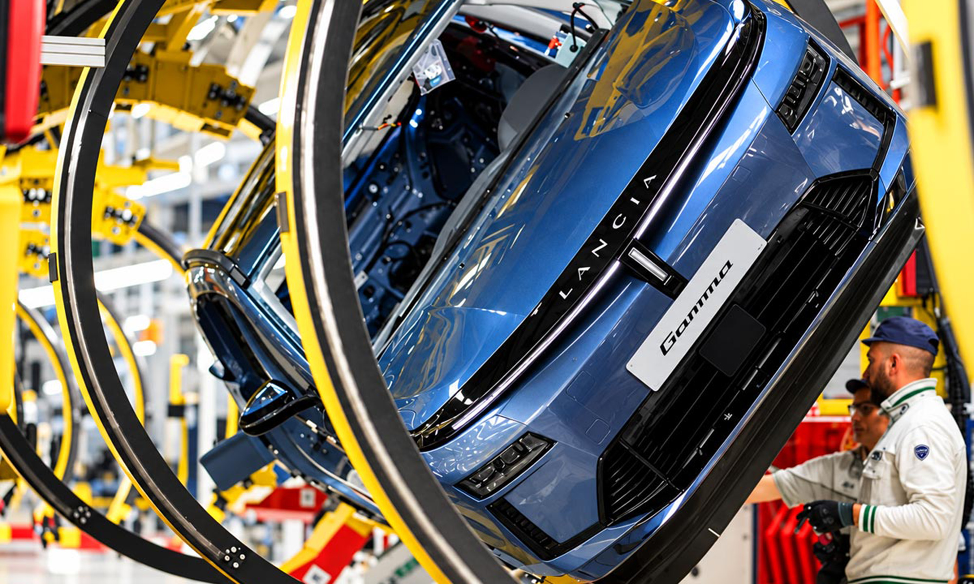stellantis ventaja normativa europea ford renault dacia penalizados 5
