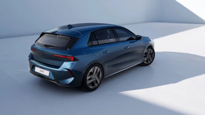 Opel Astra Electric Trasera