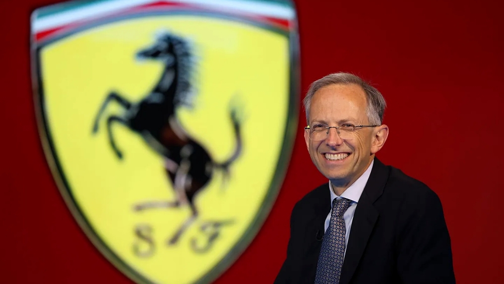 CEO Ferrari se rinde Tesla y le pone un 1010 así valora nuevo Roadster (4) CEO Ferrari se rinde Tesla y le pone un 1010 así valora nuevo Roadster (4)