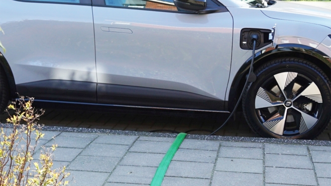 inglaterra facilita recarga coche electrico calle sin garaje 1