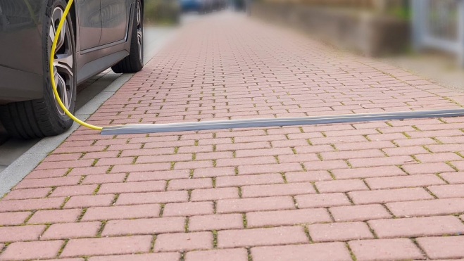 inglaterra facilita recarga coche electrico calle sin garaje 2
