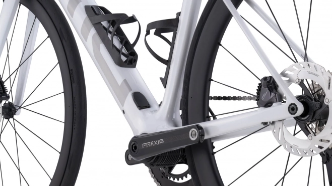 bmc 2027 teammachine 01 amp two road e bike white 4 c58604b8 ab93 4f0f 9768 c1e97bbec50b 1800x1800 bmc 2027 teammachine 01 amp two road e bike white 4 c58604b8 ab93 4f0f 9768 c1e97bbec50b 1800x1800
