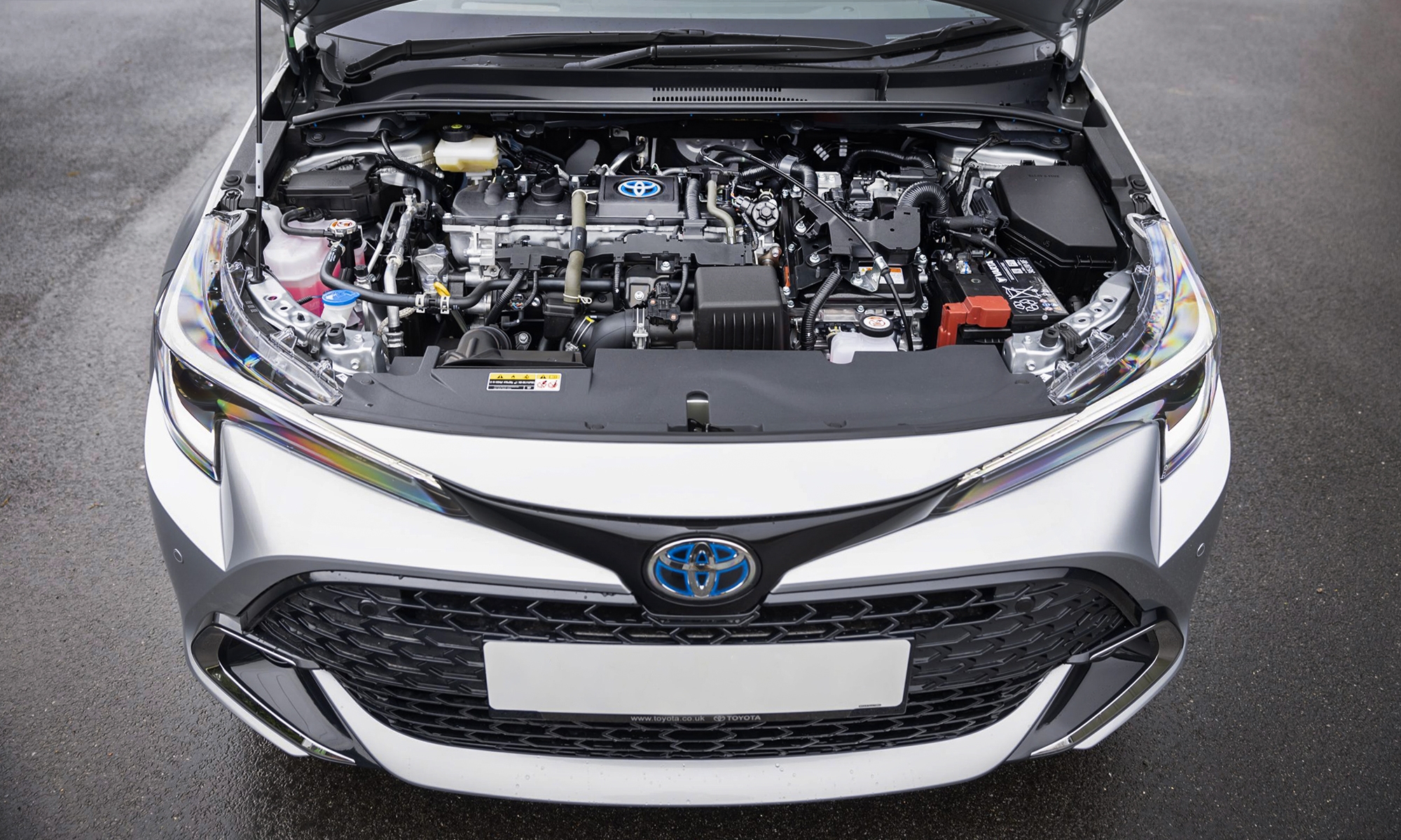 Toyota quiere potenciar un nuevo negocio dentro de su empresa: vender sus nuevos motores híbridos a otras marcas.