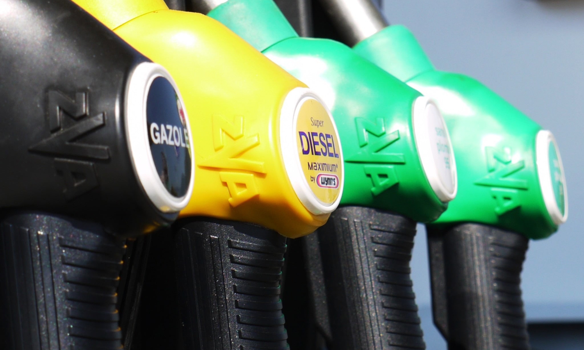 subida precio gasolina diesel espana china control combustibles 2