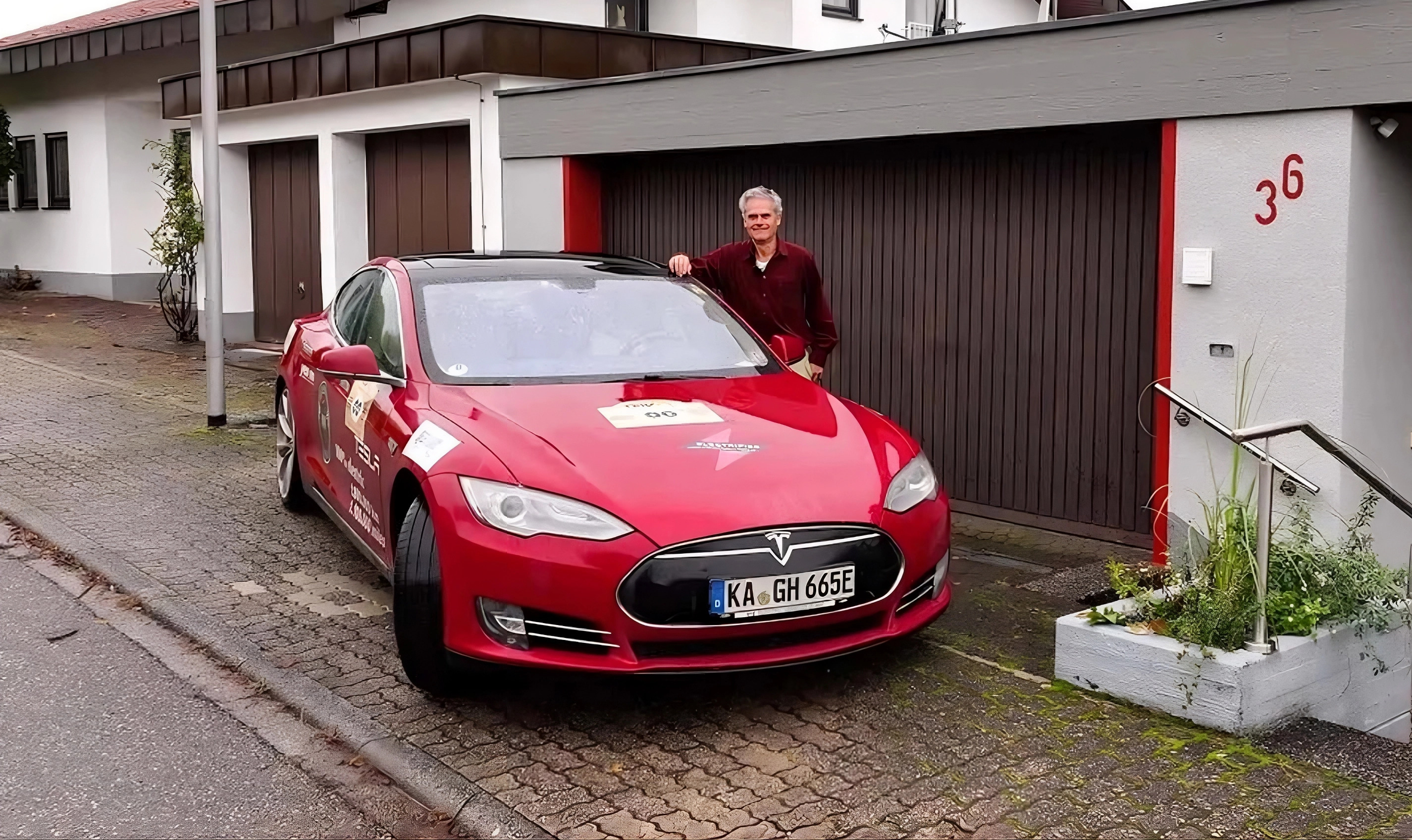 Tesla 3.000.000 km
