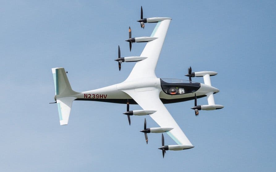  La Fuerza Aérea de Estados Unidos presenta su primer avión eléctrico autónomo para operaciones de salvamento 